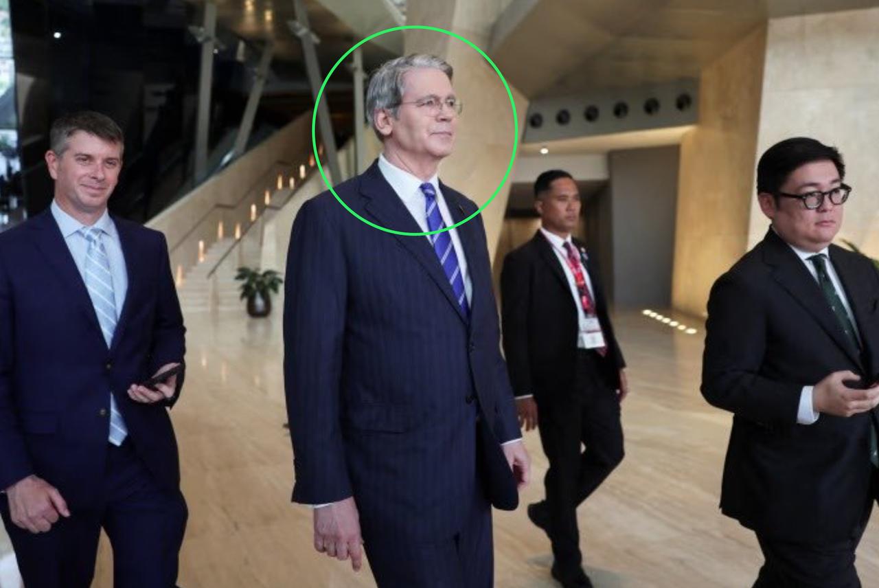 中美在马来西亚的经贸谈判“形成初步共识”，而新闻报道用了“建设性的探讨”、“深入