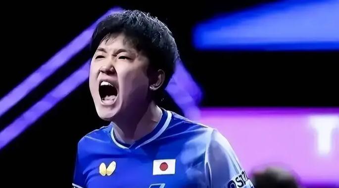 这次连日本媒体都说了句大实话：张本智和面对中国球员时往往打得很有冲劲，可一旦碰上