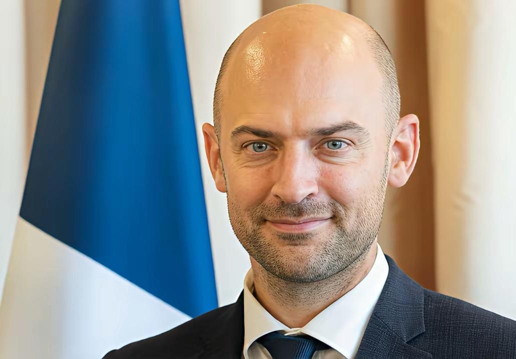 法国外长称俄罗斯已经遭到灾难性惨败！
    这法国人真的是语不惊人誓不休！这不