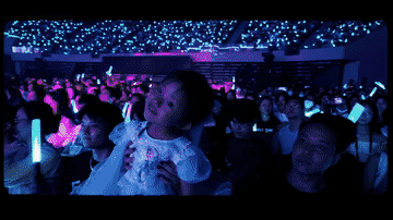 黄霄雲10年前的未来成真了 看黄霄雲一路走来，真心觉得不容易。从一个小琴房到这么