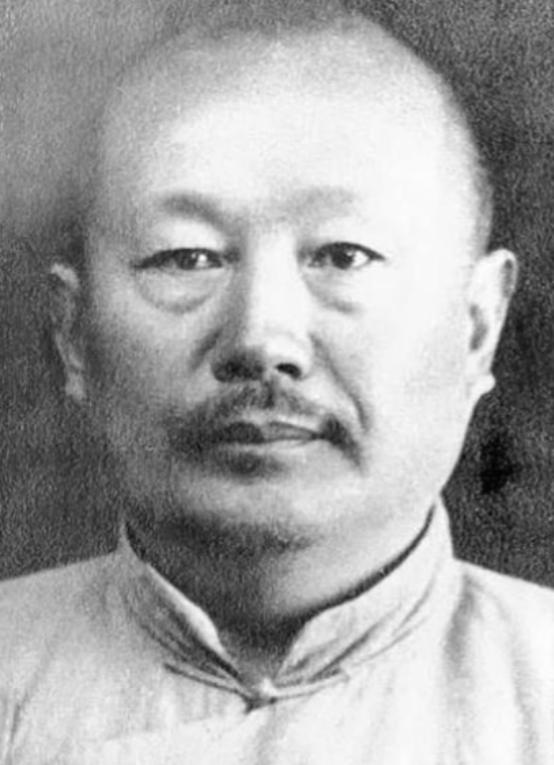 1927年，国民党高级将领范石生救了南昌起义仅剩的八百人，朱老总晚年仍对这位老友
