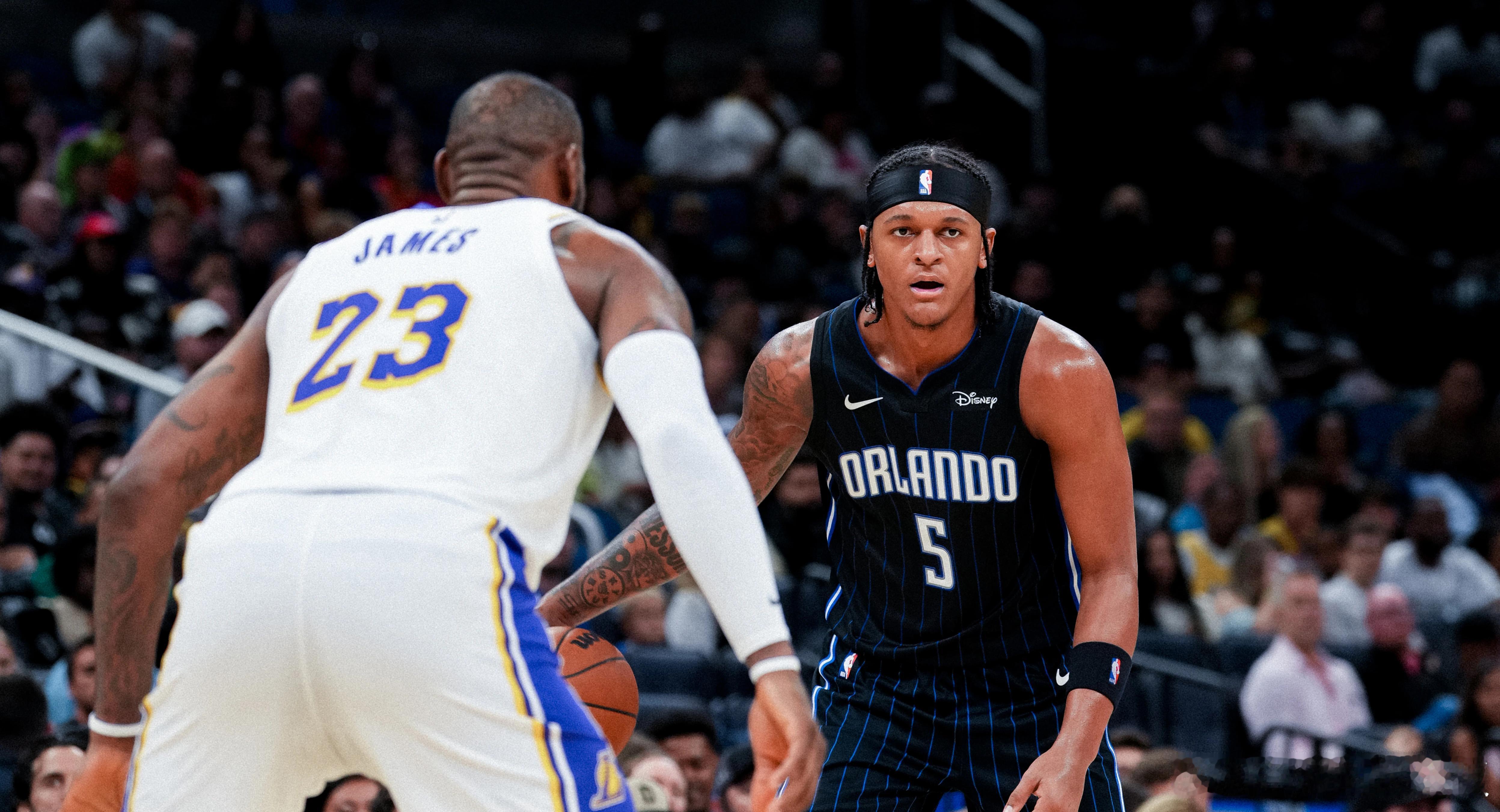 ESPN预测明日魔术vs湖人胜率: 魔术41.7％，湖人58.3％，比赛时间中午