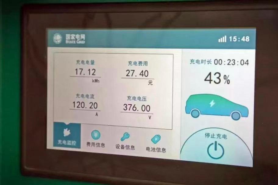 我发现一特别有意思的事：买电车的人跟买油车的人，谁也说服不了谁。所以电车和油车到