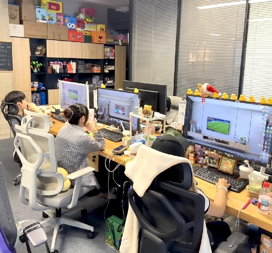 作为一个这10多年参与了没有上千也有大几百例员工招聘面试，述职晋升，辞退优化的底