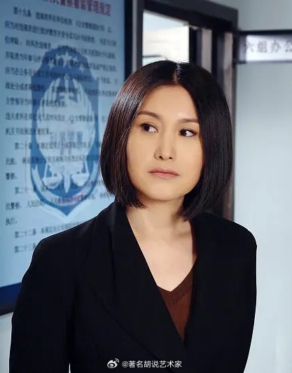 从小就在看重案六组，季洁作为女主角，想不出还有谁能演这么优秀的女警！每一个案子有