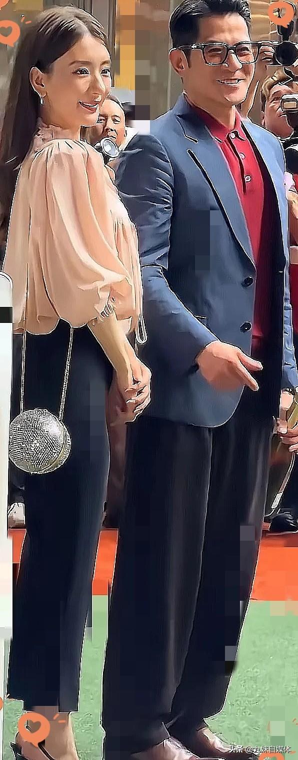 郭富城给天下男人上了一课：
娶老婆可以娶没文化的，
也可以娶没钱的，但千万不能娶