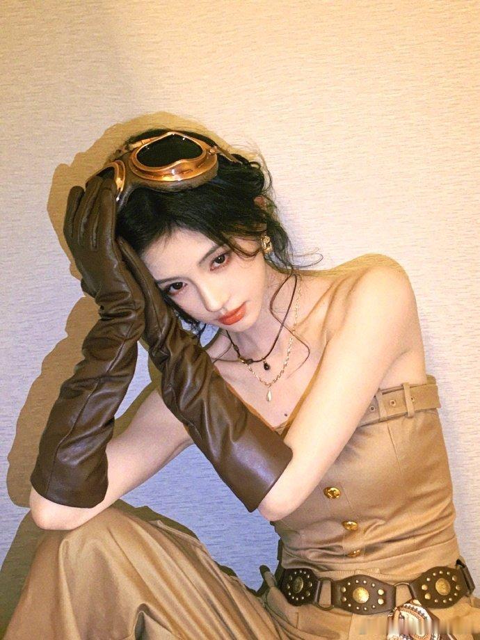 鞠婧祎有库存是真的发 鞠婧祎好爱穿条纹 鞠婧祎有库存是真的发，这小鞠好爱穿条纹啊