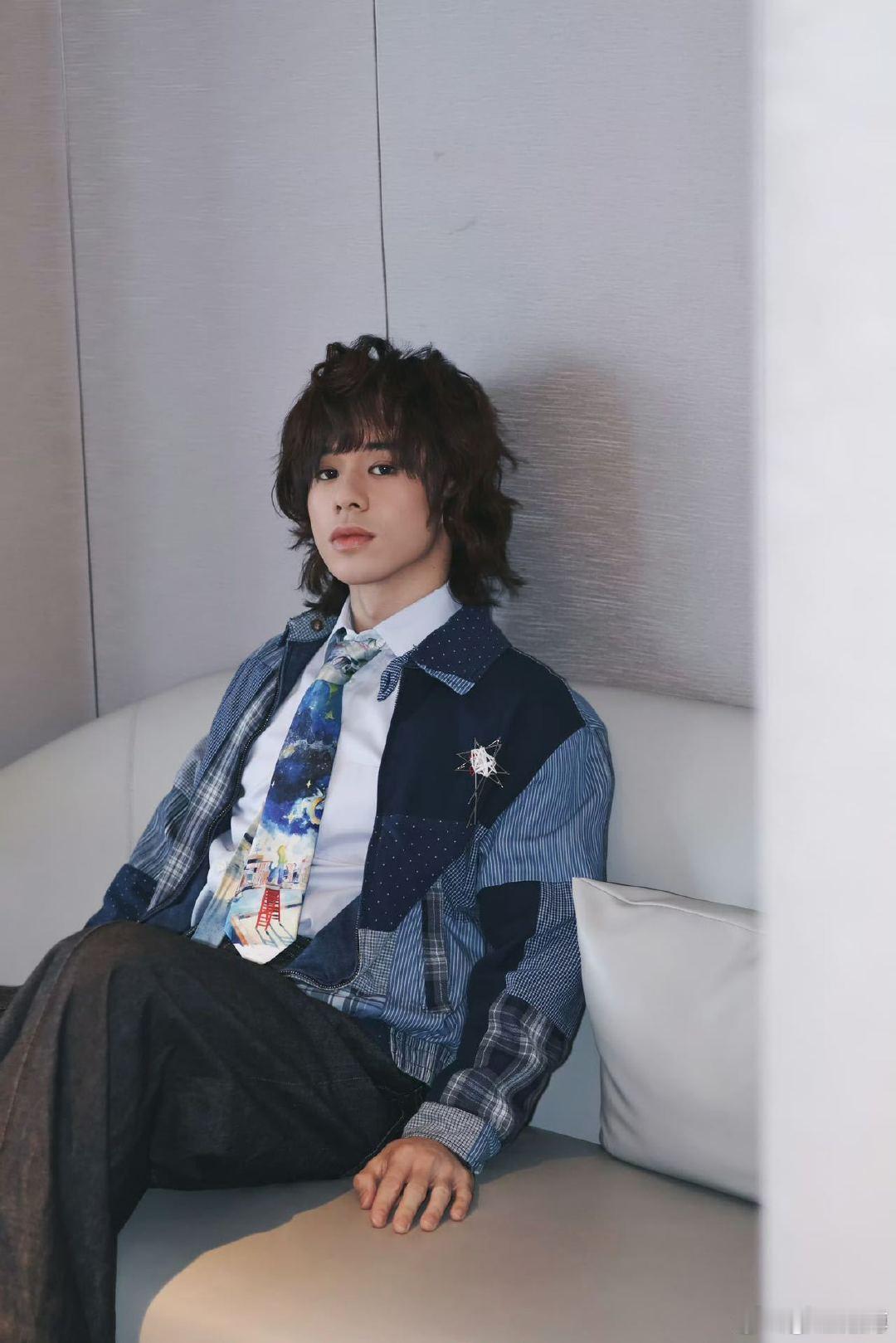 曾比特助演窦靖童李泉助演尤长靖李玖哲歌手助演胡彦斌 重磅助演官宣感拉满！曾比特前