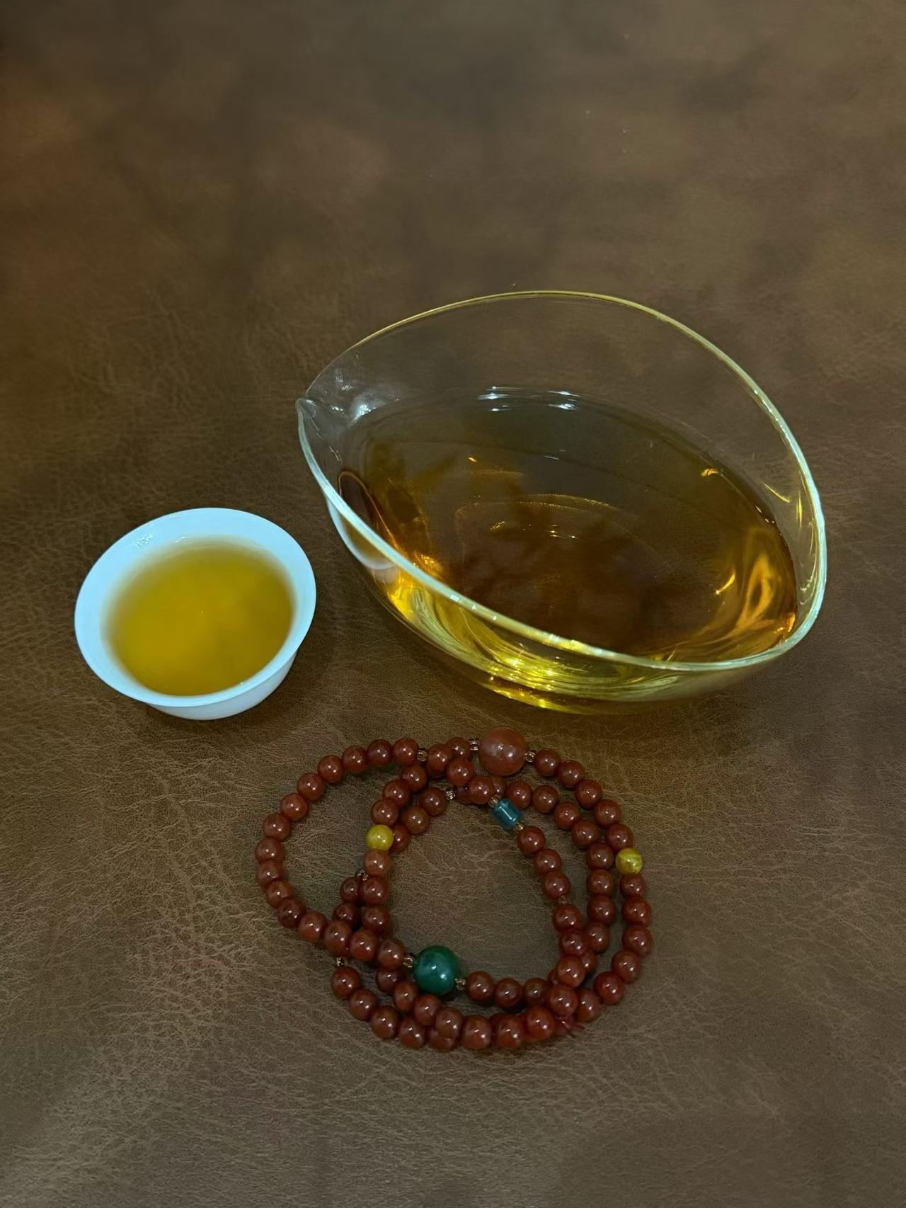 早上一醒啥也不干，开始盘串