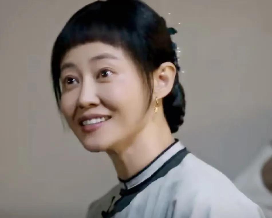 谭卓的气质跟张一山真的不适合演夫妻，在《云雀叫天录》里面，两人饰演的孟金福和沈玉