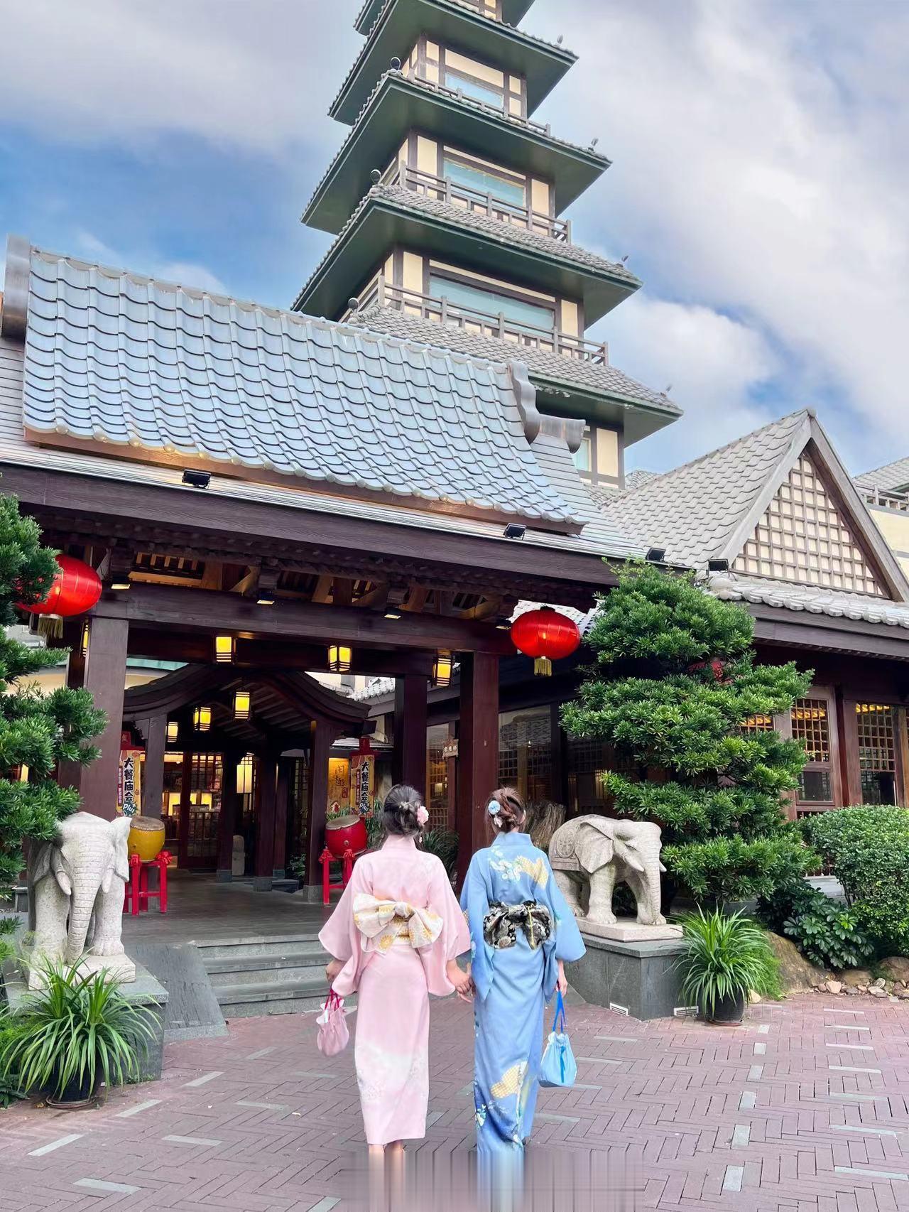 🥢🍱宅了好久了终于出门了 ​​​