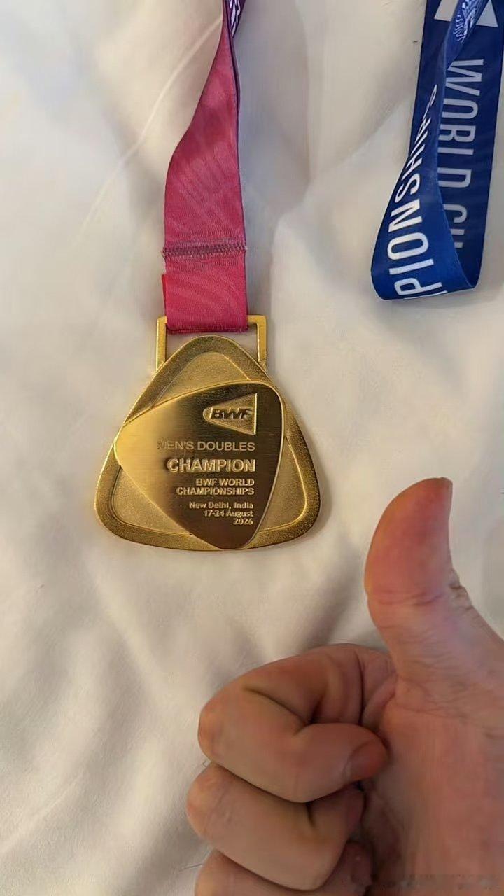 上一次是全运金，这一次是世锦金，加油啊王昶昶 王昶 ​​​