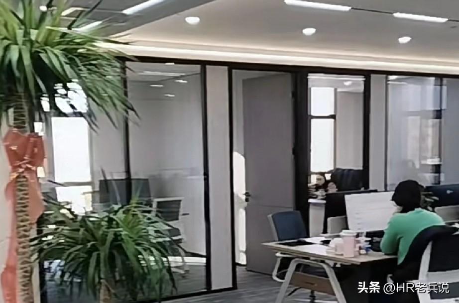 今天做了一个新员工的第二个月试用期评估面谈，和小姑娘一番交流下来，真真的感受到了