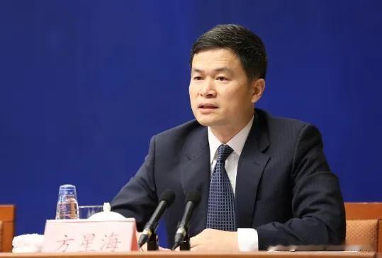 金融反腐一直在路上啊！看到这个消息，很震惊！继易会满2025年9月官宣被查之后，