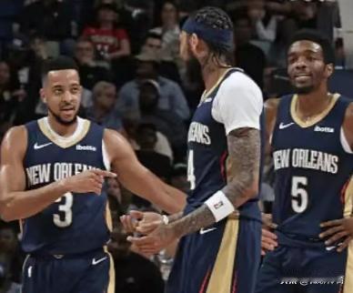 北京时间3月16日8：00，NBA常规赛快船迎来背靠背的比赛，客场挑战鹈鹕！目前