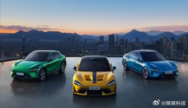 汽车[超话]  曝第50万台小米汽车预计本月底下线！今年能交付多少？ ​​​