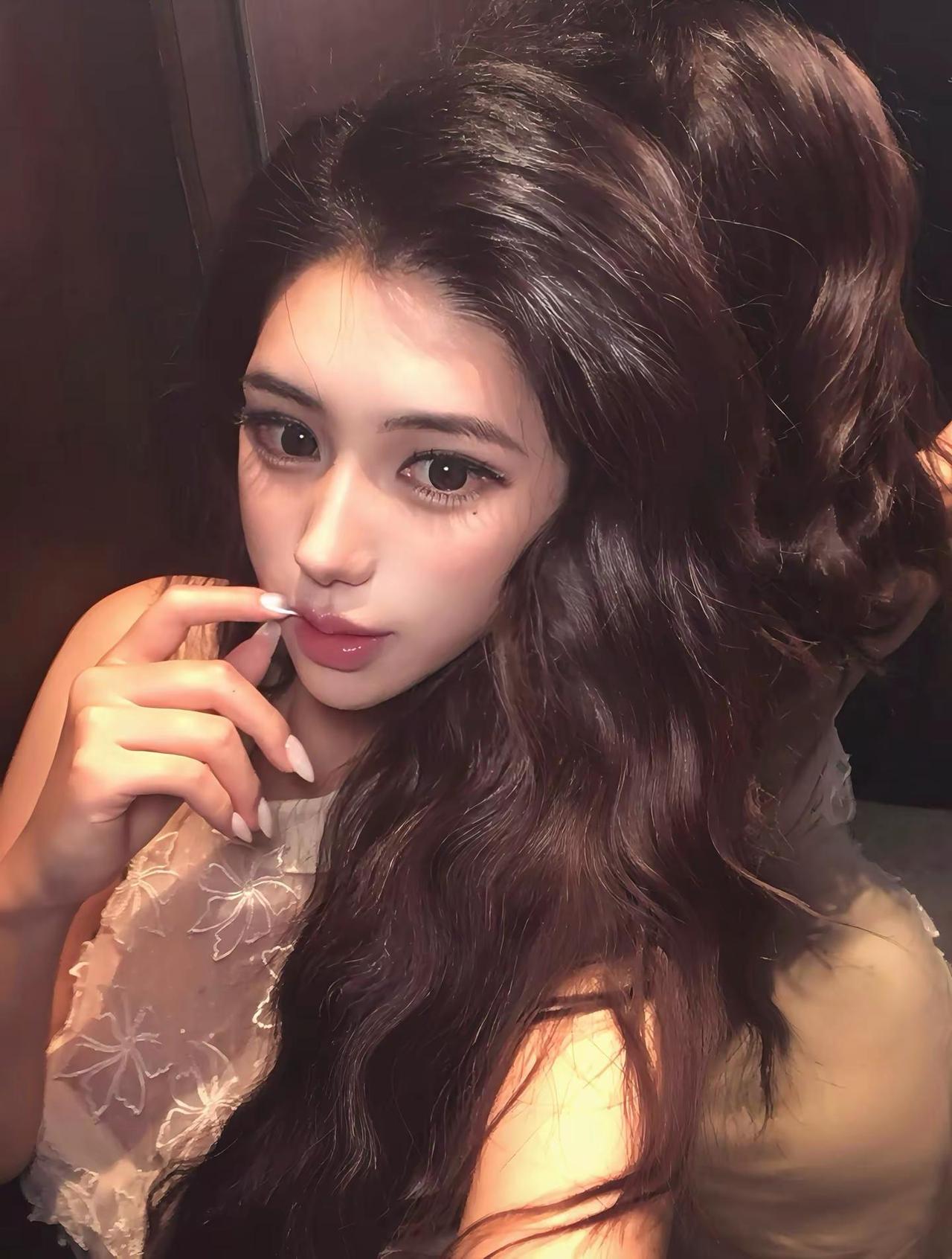 再美十年也才三十