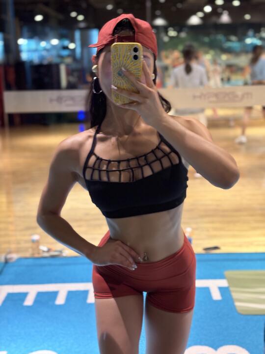 赎回马甲线的夏天☁️