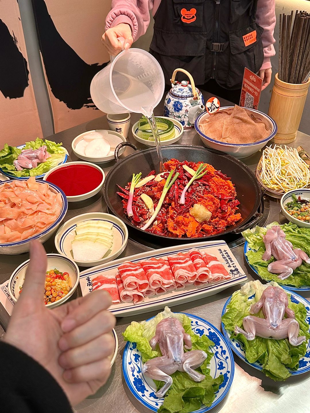 跟风最成功的一次！穷穷屋火锅店🥹……