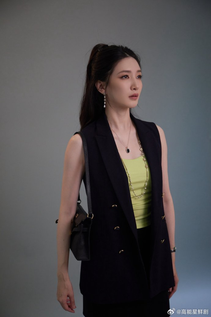 江疏影新剧三姐妹一嫁一病一飞升  谁看《昨夜将至》不感慨，同款出身却活出三种人生