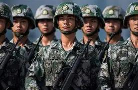 1990年10月3日德国完成统一时，有一个很值得琢磨的数字：约7.6万名原东德军