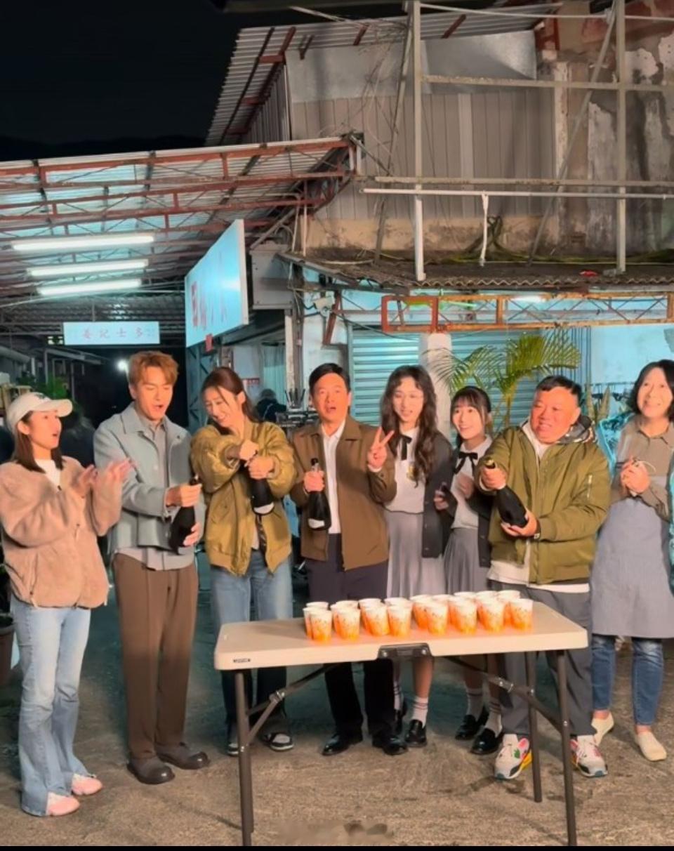 馬國明處男作群星拱照　首擔賀歲片望攞頭彩藝人馬國明前晚正式為無綫新劇《夫妻的博弈