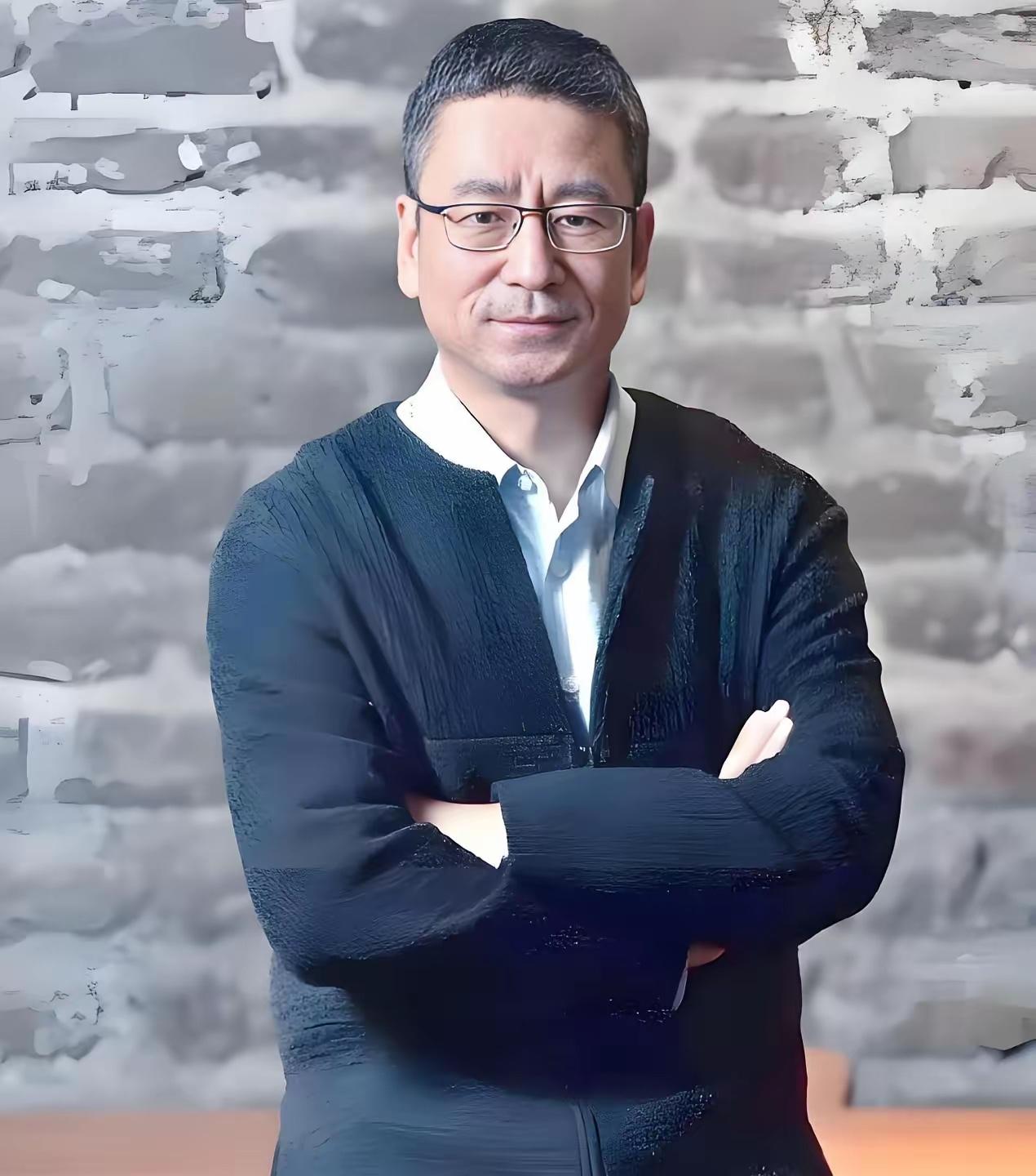 现在全网最闹心的可能就是白岩松了，不是因为他已经快退休了，也不是因为他遇到什么困