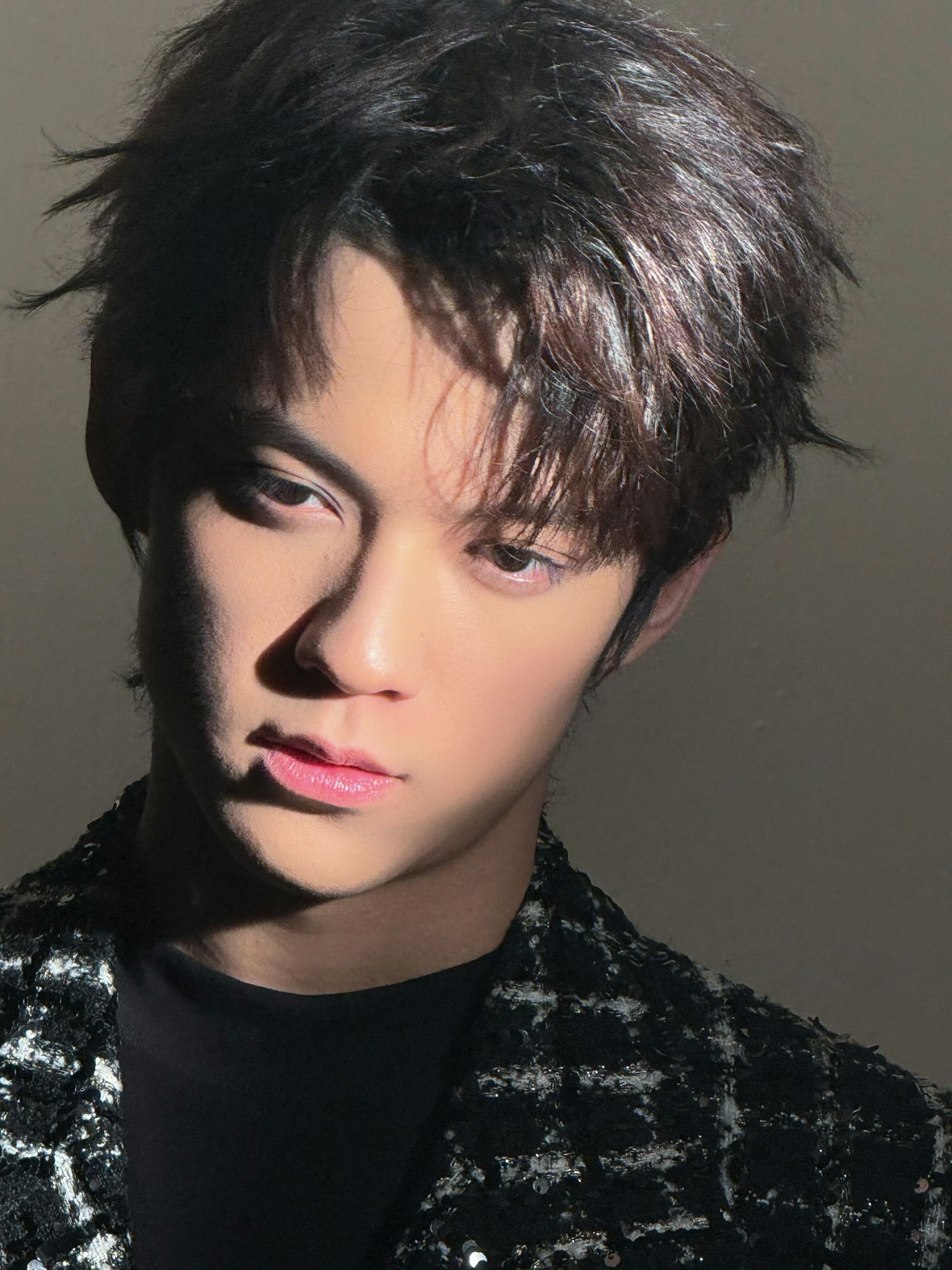 陈天润首本杂志即将官宣