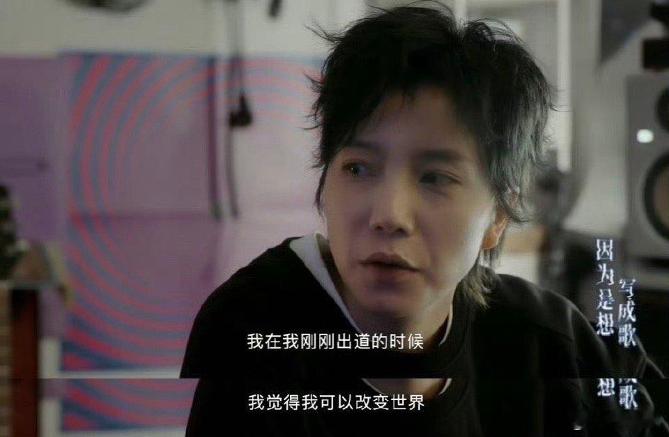 李霄云余额1块6付不起停车费 你这个想法真的大错特错了，毕竟不是所有人都有这样的