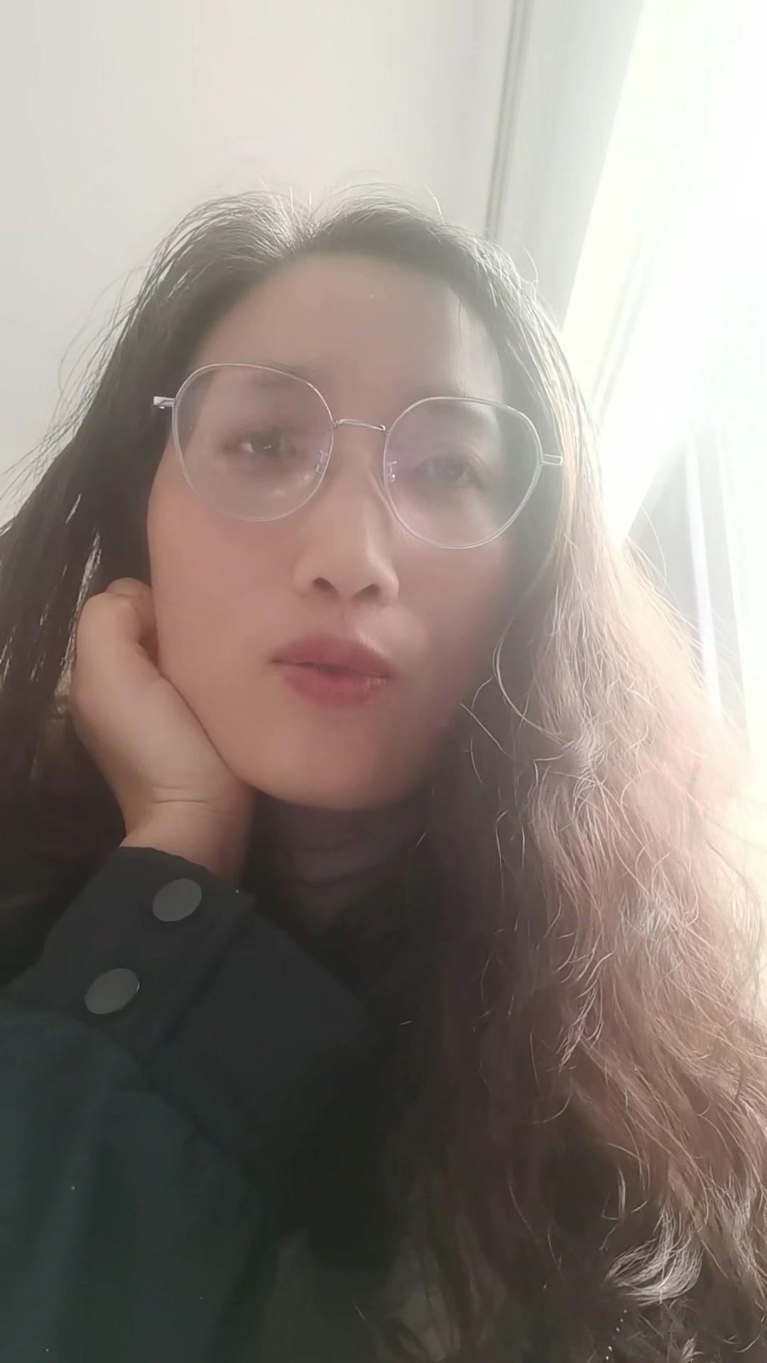 最近刷到有人花近百万学所谓的