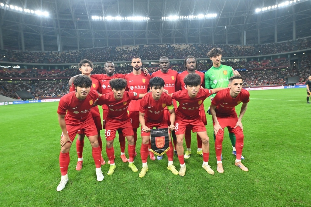 #超10万人抢购川渝德比门票# 中超联赛第三轮，重庆铜梁龙将在主场对阵成都蓉城。