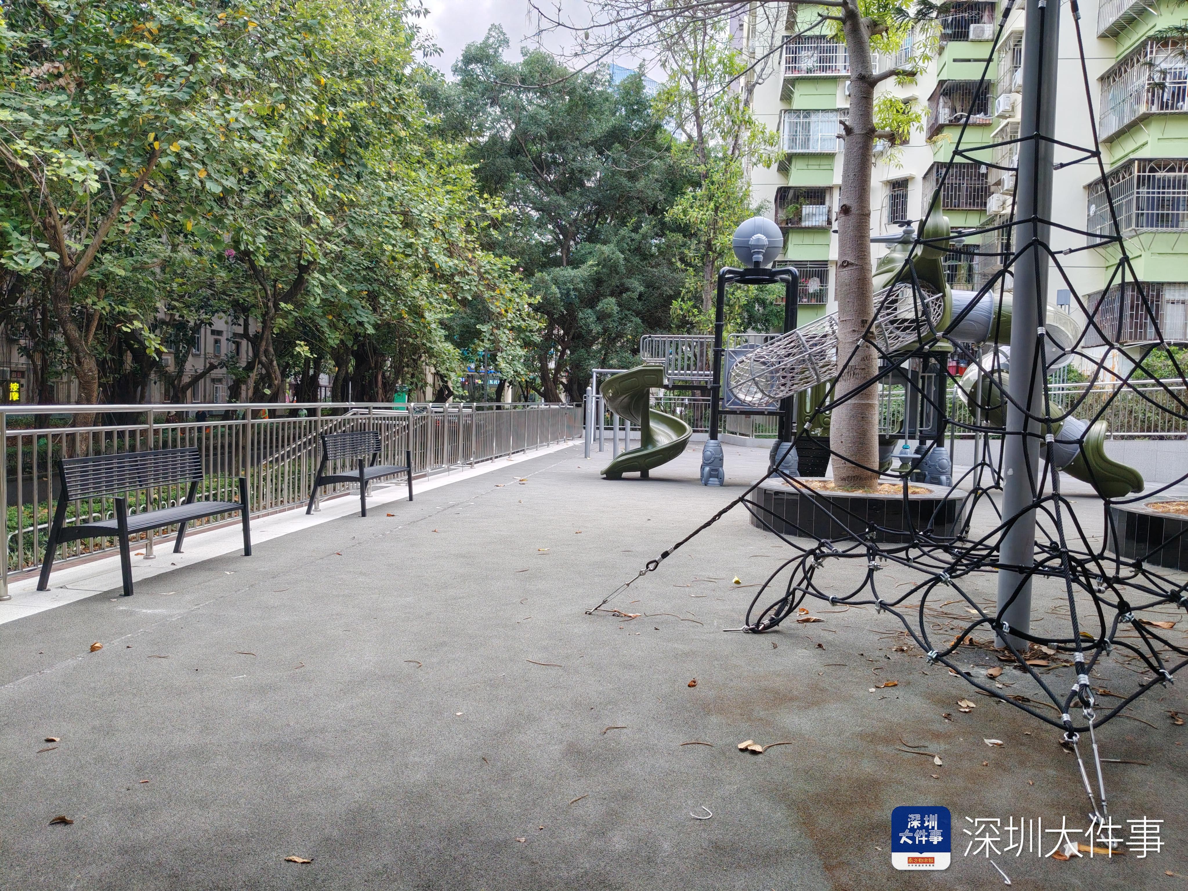 南山一片区儿童游乐设施“建了又封”？社区：目前已限时开放