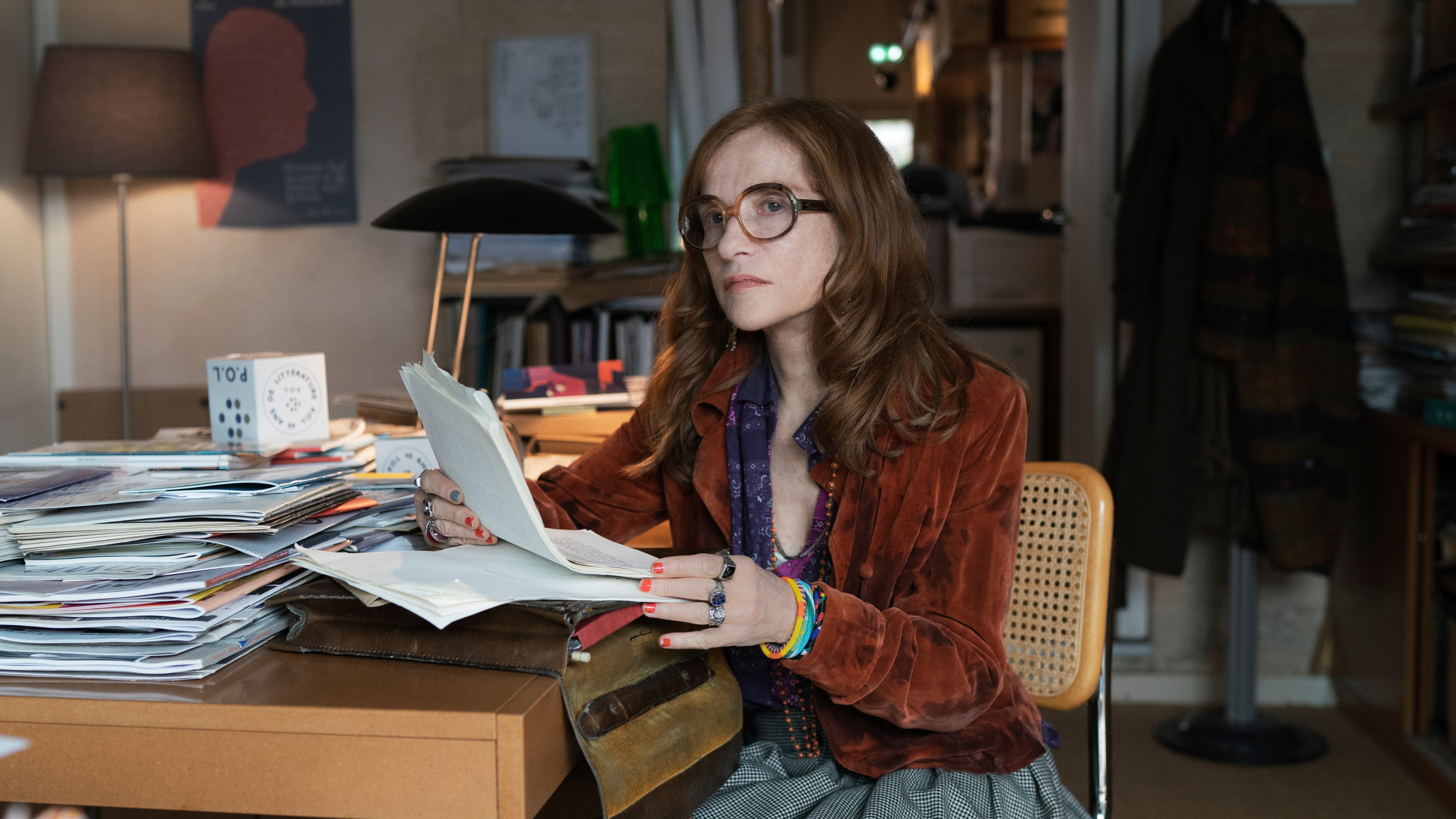 《一次别离》导演阿斯加·法哈蒂新片《平行故事》释出首批剧照，本片入围了第79届戛