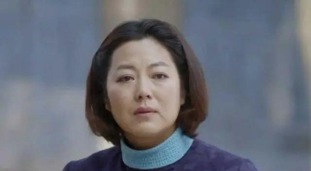 2008，王茜华结婚后，老公坚持AA制，她瞒着老公直接打掉了孩子，跟朋友去吃饭时