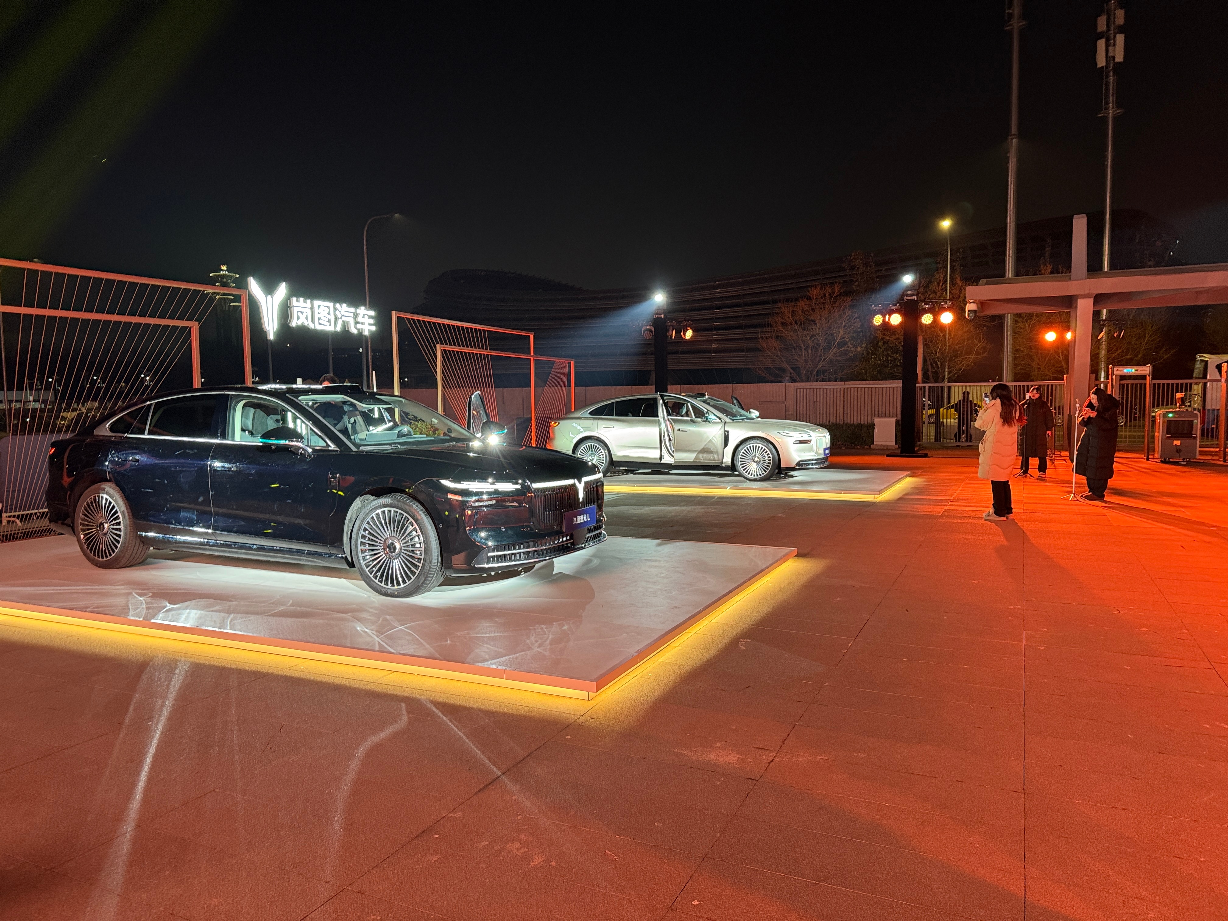 新能源渗透率到60%也就迎来了攻坚时刻了对于56E行政级车的市场的蚕食岚图追光l