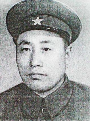 1945年，被俘的抗联3路军特派员于天放，见日军看守喝得醉醺醺，就说要上厕所，看