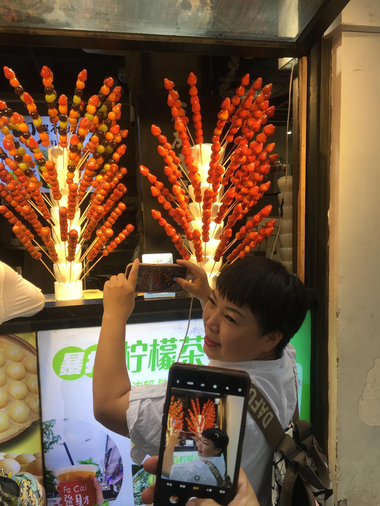 成都的年轻人还爱去东郊记忆吗?去的，工业风主题摄影很不错