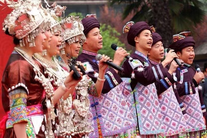 柳州非遗藏不住 唐代，柳州民间山歌活动就很活跃，宋元形成歌圩，明、清至民国时期颇