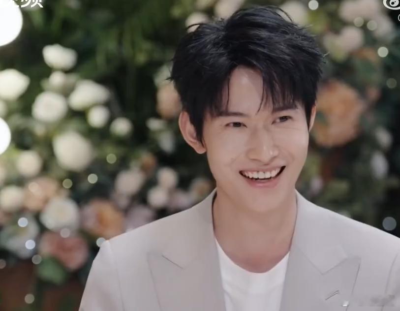 徐如蓝问方益炯你想被谁占有解释自己是被占有型爱人，需要更多陪伴，方益炯说并非完全
