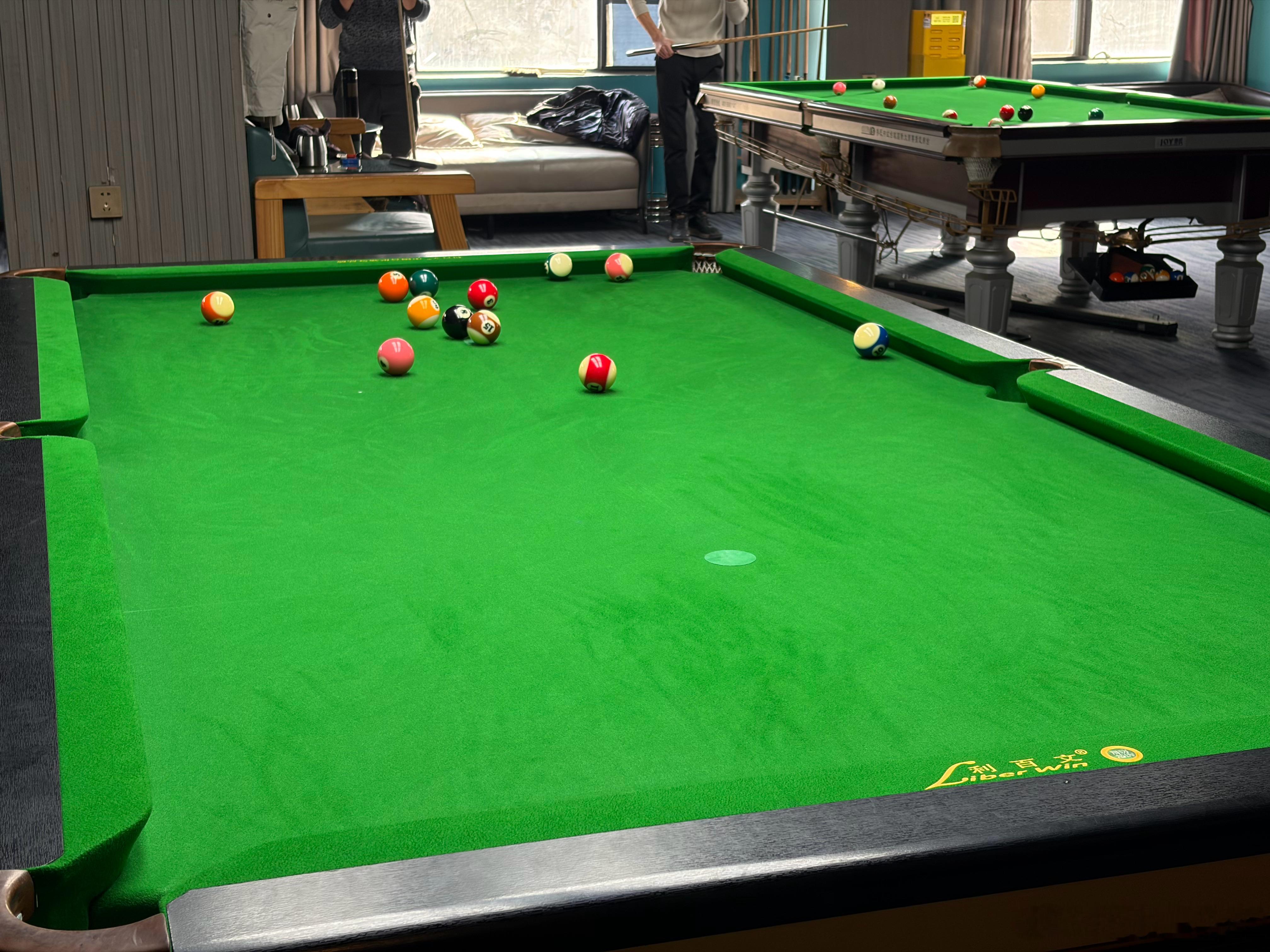 手机看多了对眼睛不好老师说看看绿色的植物能缓解 襄阳