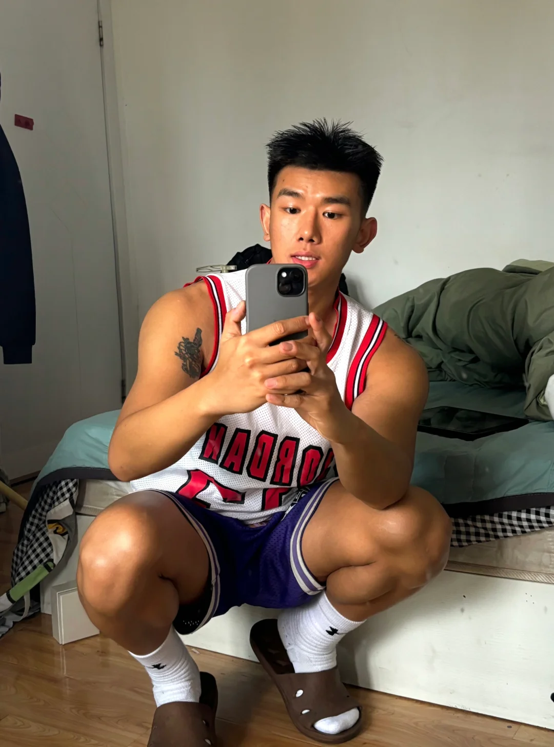 当e人无聊在家拍照📷！！