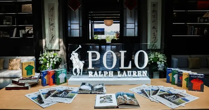 不被定义 自成其峰