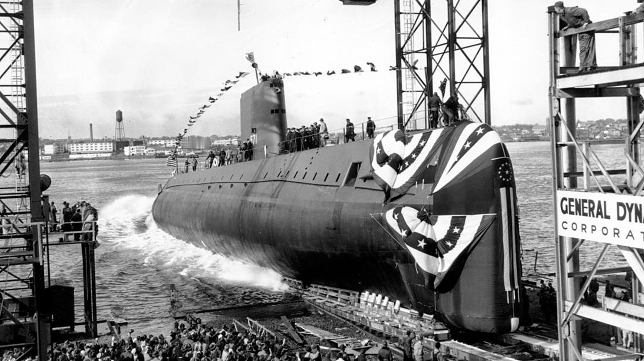 烽火问鼎计划  1954年“鹦鹉螺”号核动力潜艇（SSN 571）从美国康涅狄格