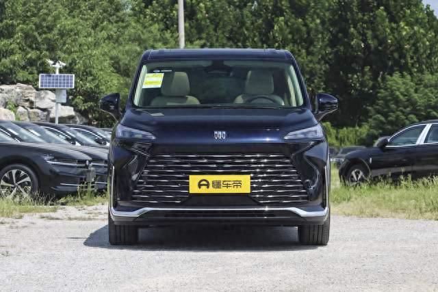 体验新别克GL8陆尚PHEV，除了商务接待，也能融入家庭日常