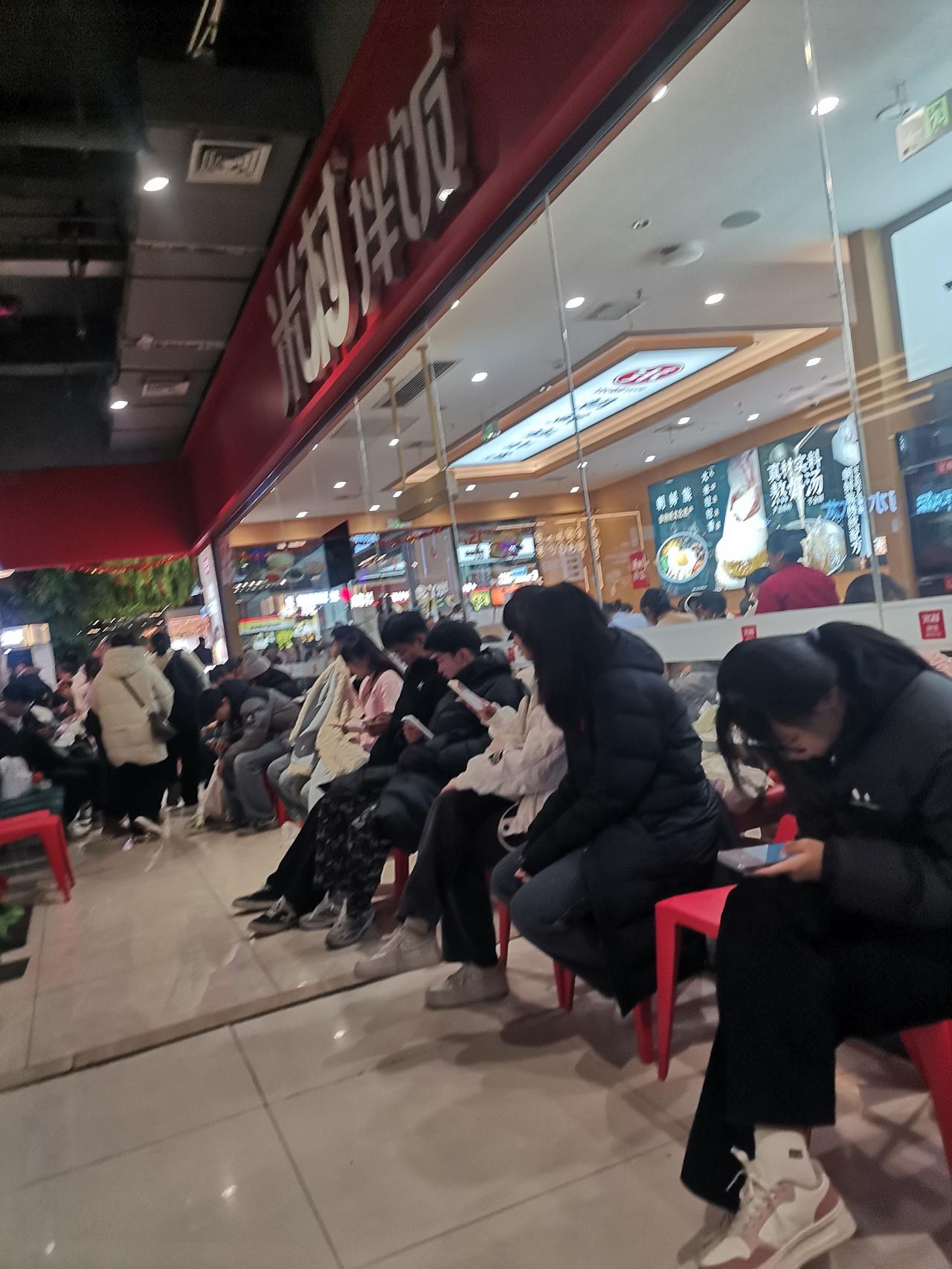 德州的澳德乐，怎么这么多人啊！
    元旦假期这几天，澳德乐从早到晚，人山人海