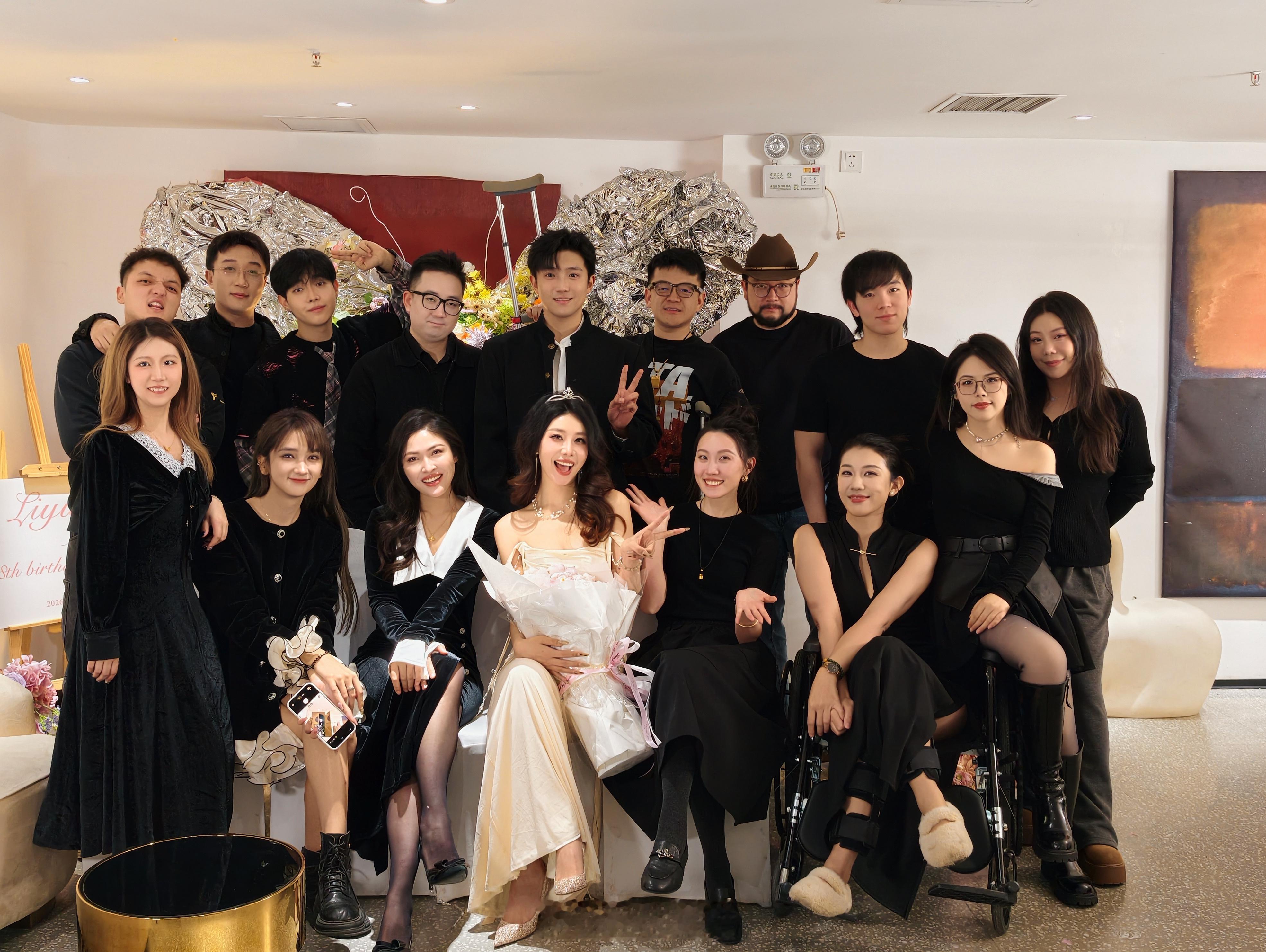 新一岁依然 积极热情勇敢啊玉儿！