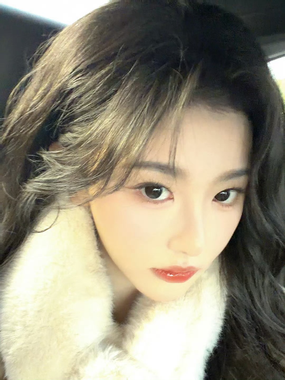 孔雪儿如此美萌的一只，以后营业就这样来好不好！美的不行 