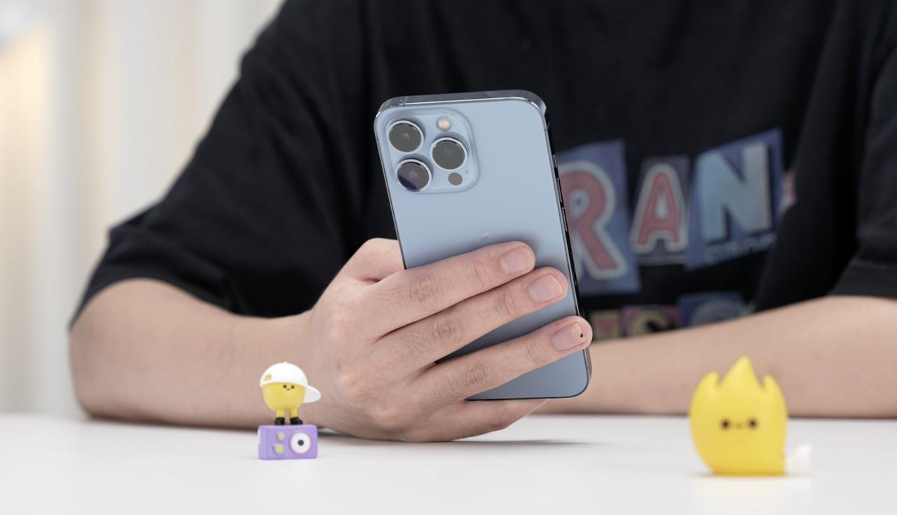  重新测试iPhone 13、iPhone 14系列，不难发现电池衰减对于性能释