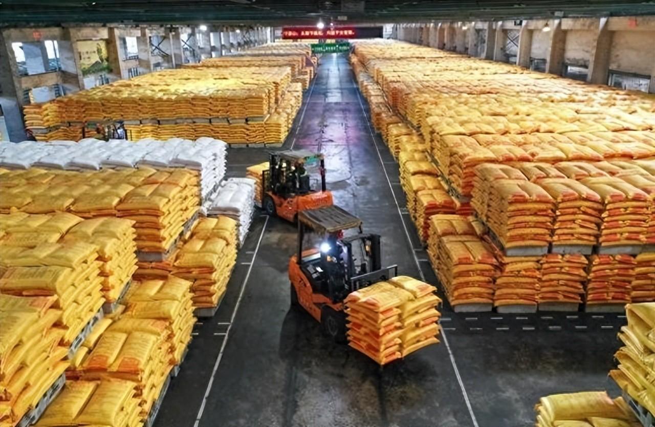 粪便也能造福于人！
想不到最大浪费藏在身边：人类粪便，每年白浪费30%化肥产能。