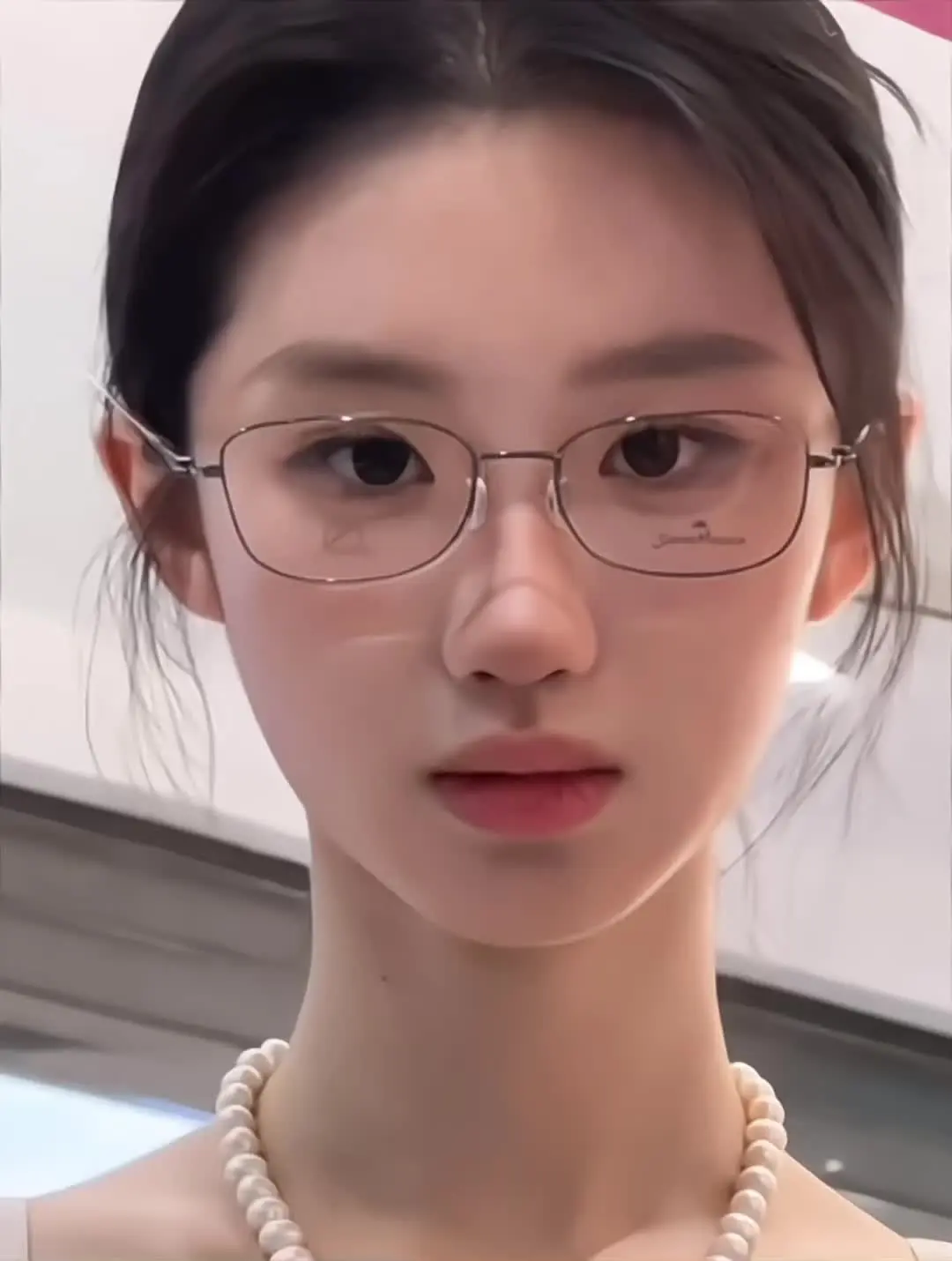 就这样看着你